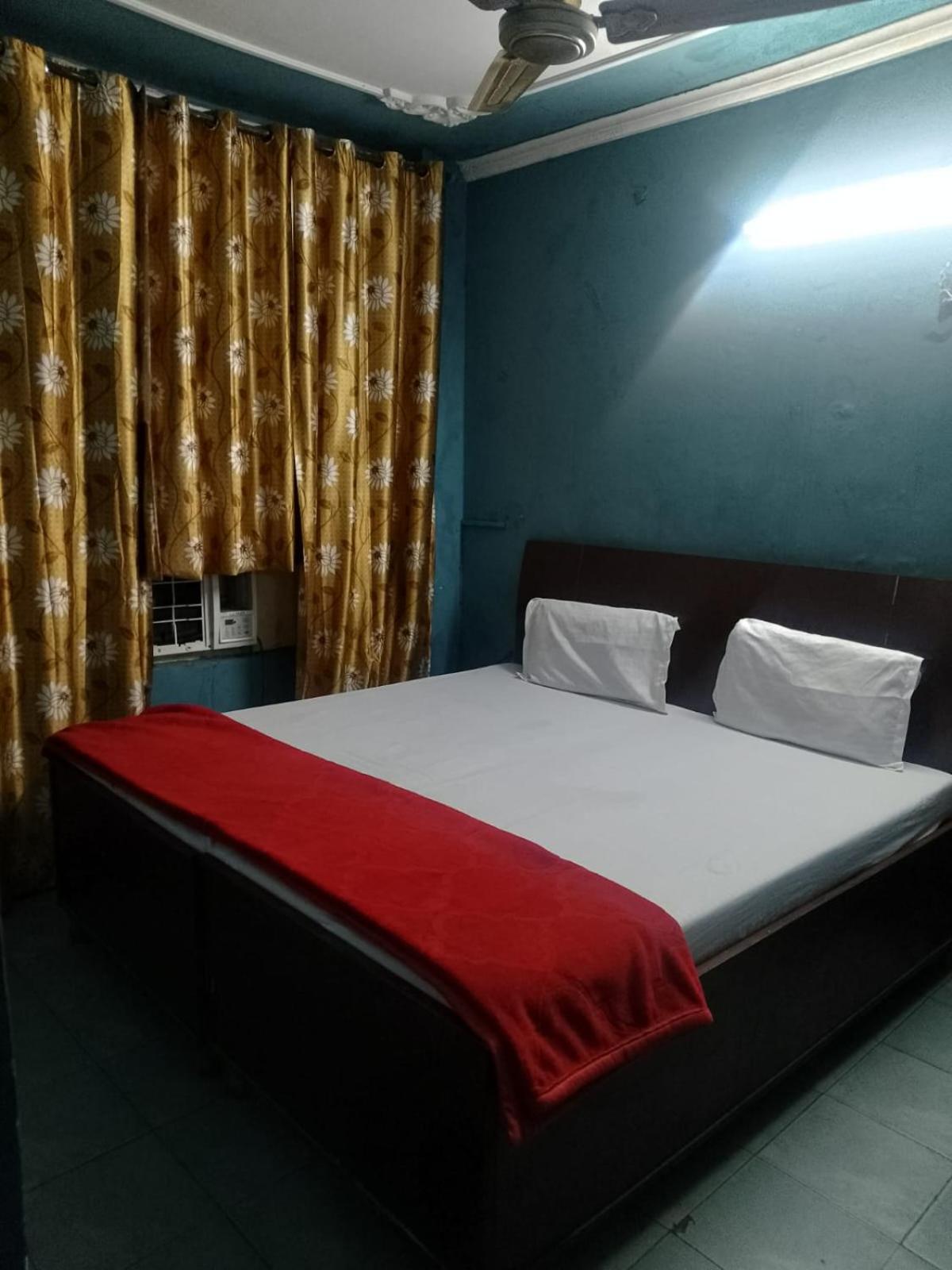 Hotel Golden Height Chandigarh Exterior photo
